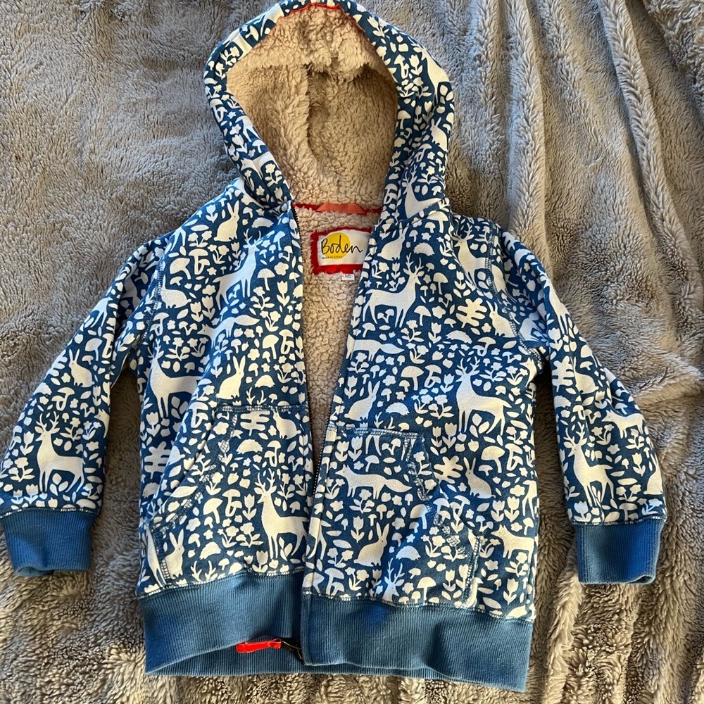 Children’s Boden sweatshirt with Sherpa lining.